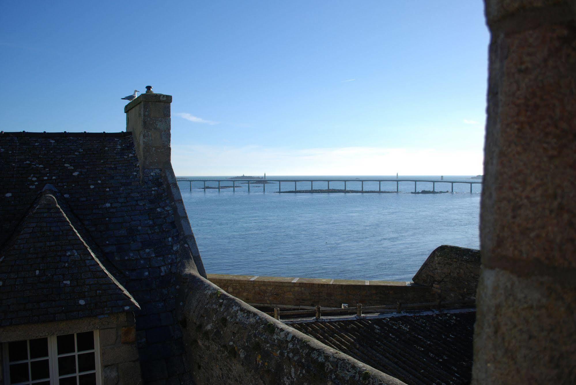 Hotel Le Temps De Vivre Roscoff Eksteriør bilde